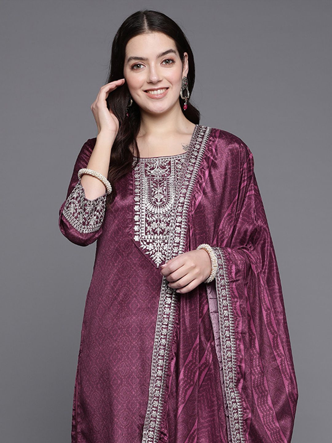 Dhiyona IE Women Ethnic Motifs Embroidered Sequinned Kurta with Palazzos & With Dupatta