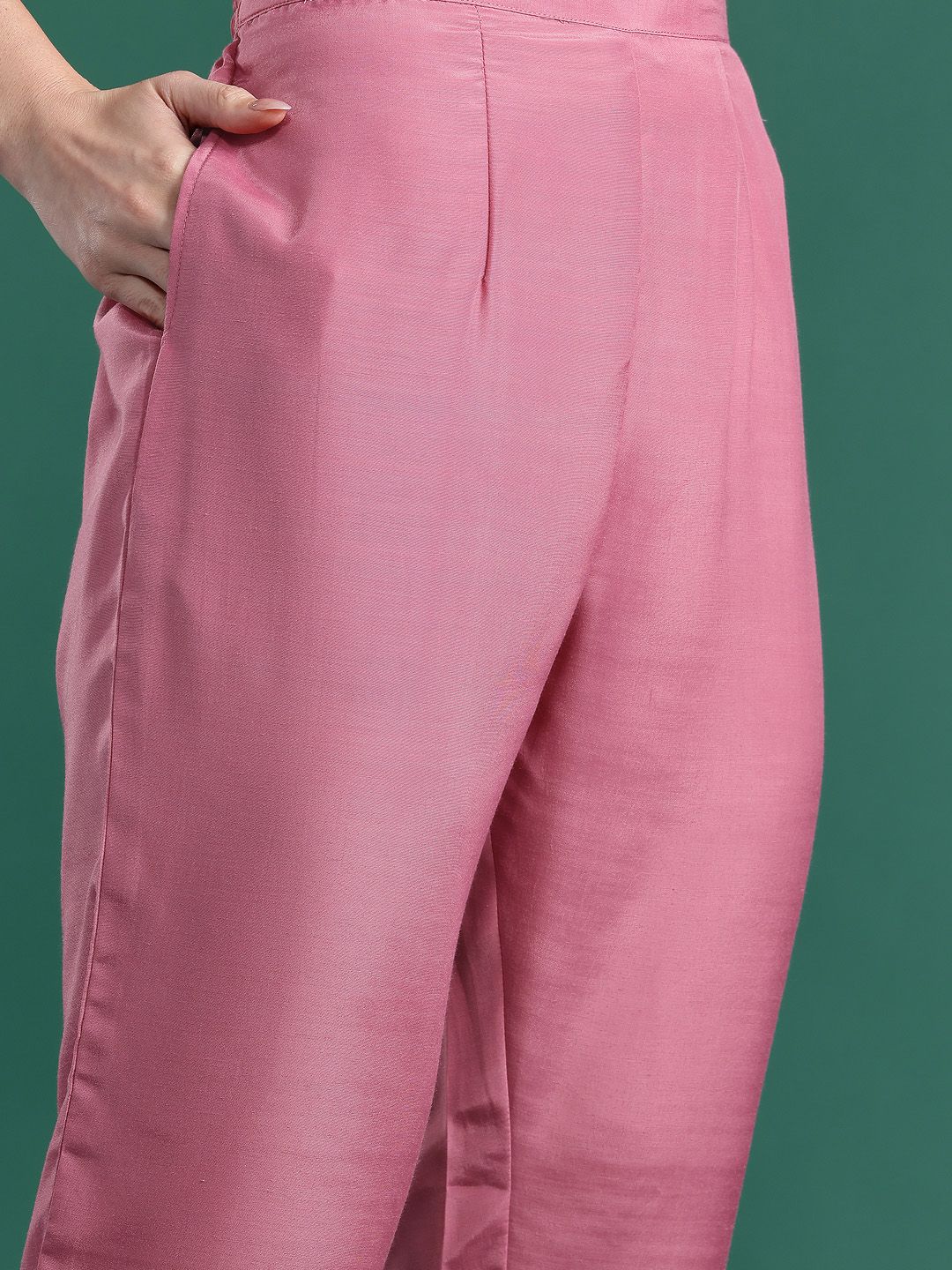 Ethnic Motifs Embroidered Sequinned Kurta With Trousers & Dupatta