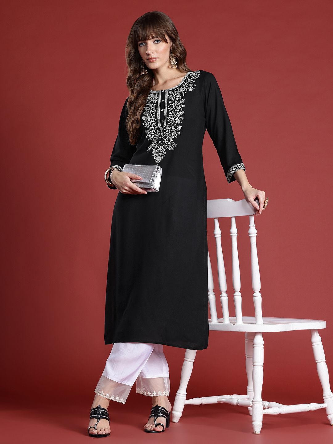 Dhiyona IE Floral Embroidered Thread Work Kurta