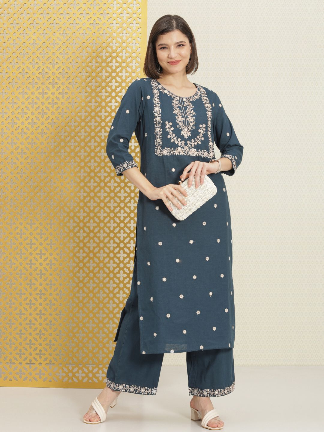 Dhiyona PD Women Women Navy Blue Thread Work Pure Cotton Kurta with Trousers