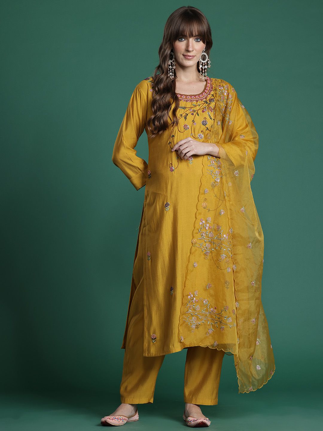 Floral Embroidered Thread Work Kurta with Trousers & With Dupatta