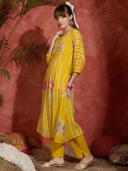 Women Floral Printed Pure Cotton Kurta with Trousers