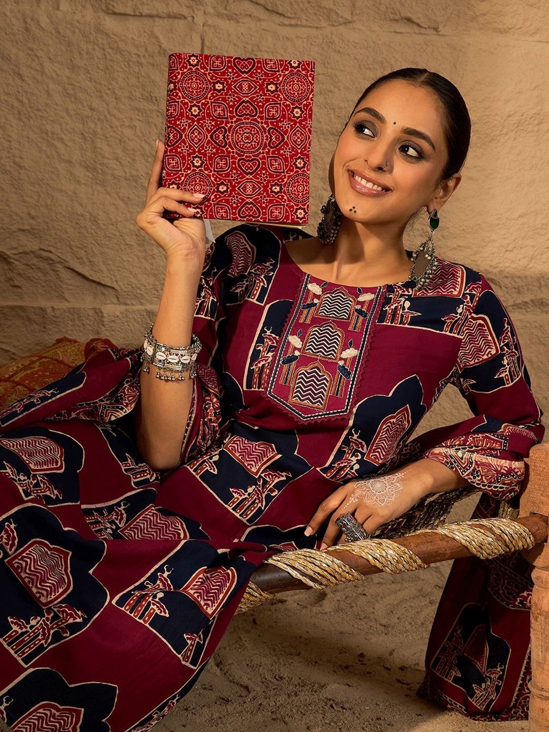 Women Ethnic Motifs Printed Regular Sequinned Pure Cotton Kurta with Trousers & With Dupatta
