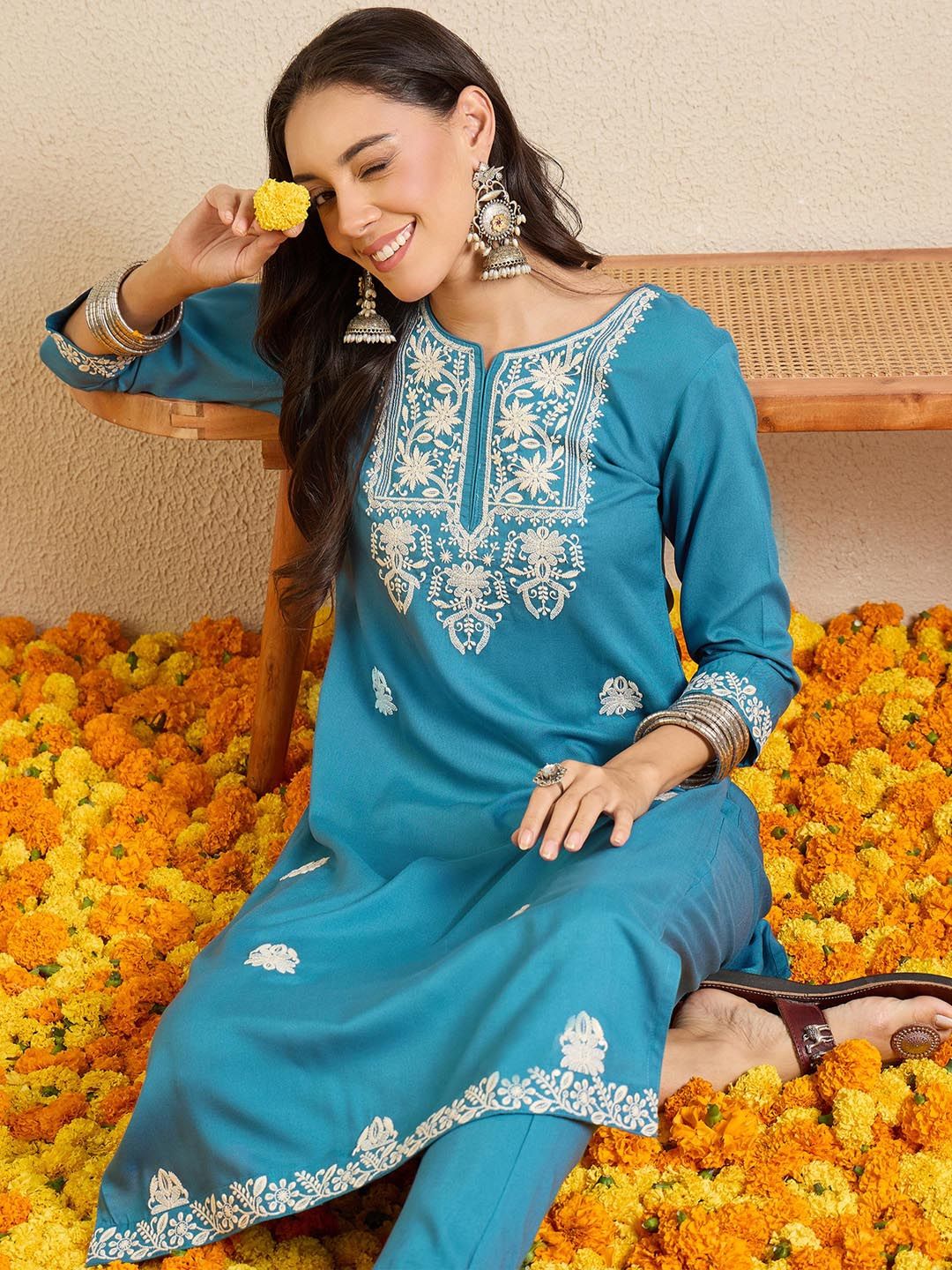 Dhiyona IE Women Ethnic Motifs Embroidered Regular Thread Work Kurta with Trousers