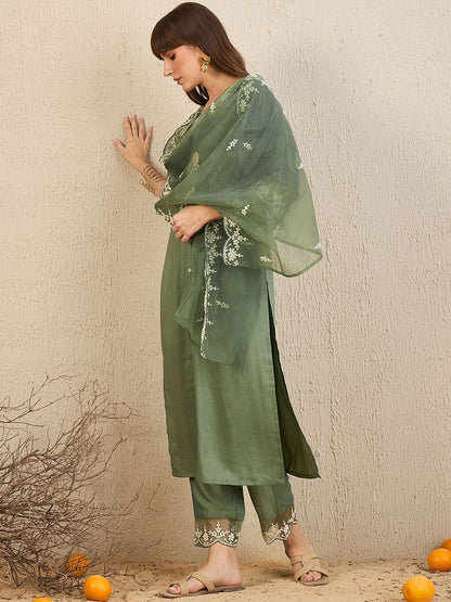 Dhiyona IE Floral Embroidered Straight Kurta With Trousers & Dupatta