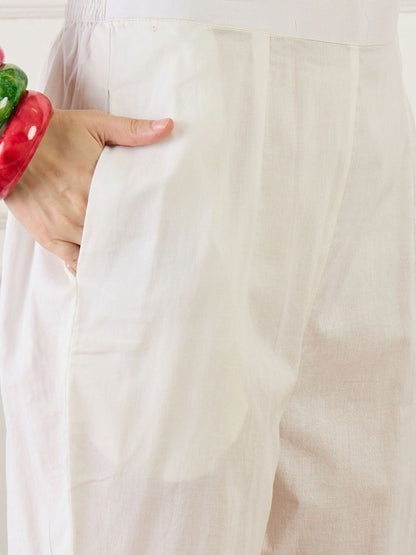 Women Floral Printed Regular Linen Kurta with Trousers