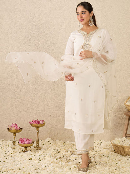 Dhiyona IE Women's Women Ethnic Motifs Embroidered Regular Thread Work Kurta with Trousers & Dupatta