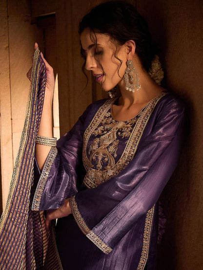 Dhiyona CH Women Floral Embroidered Kurta with Trousers & Dupatta