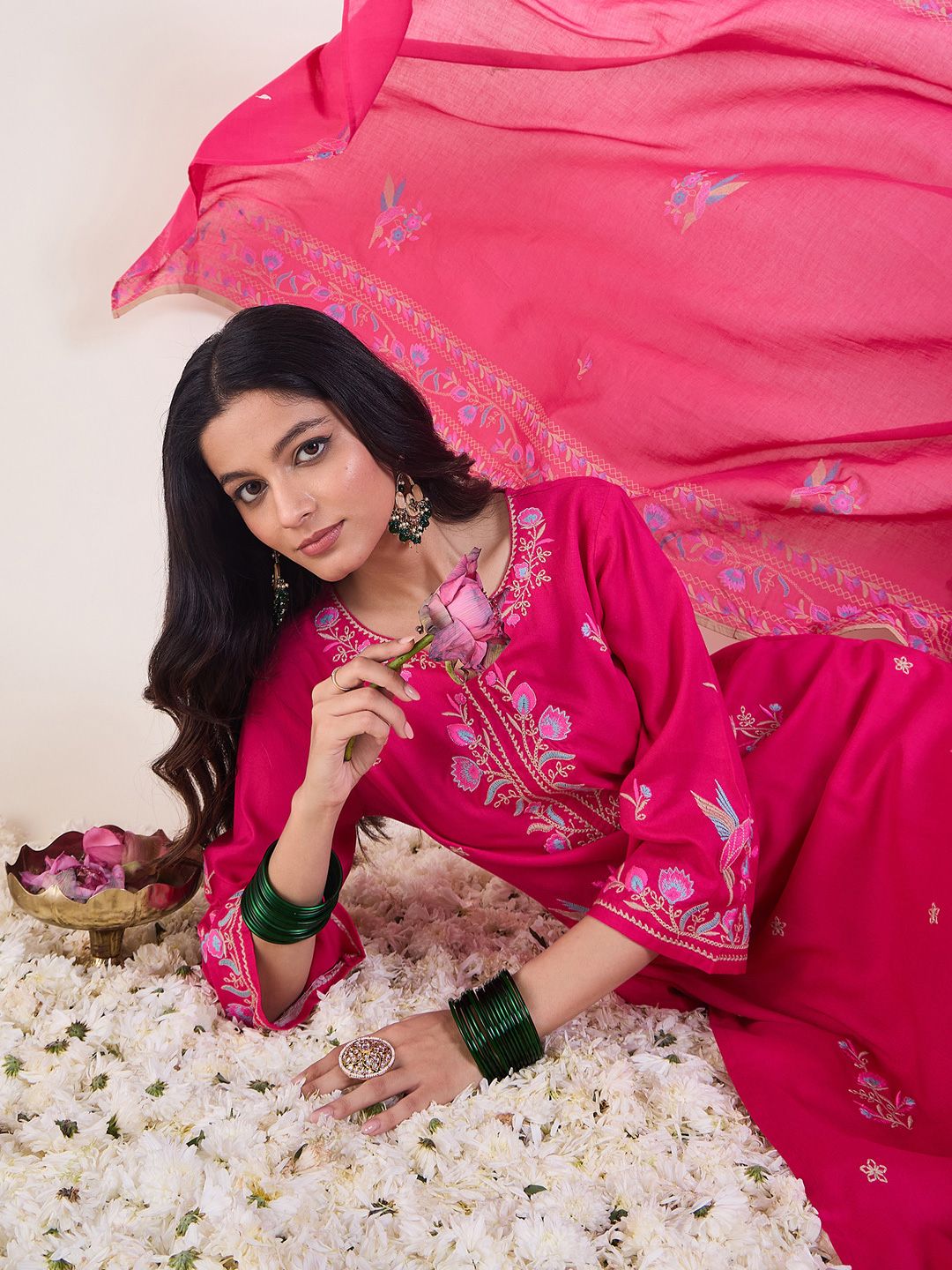 Dhiyona IE Floral Embroidered Regular Thread Work Kurta With Trousers & Dupatta