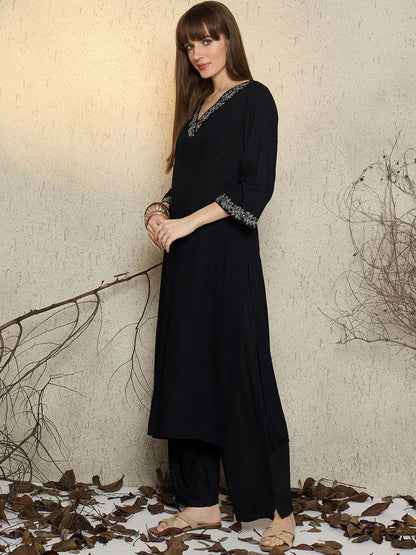 Women Ethnic Motifs Embroidered Regular Sequinned Kurta with Trousers