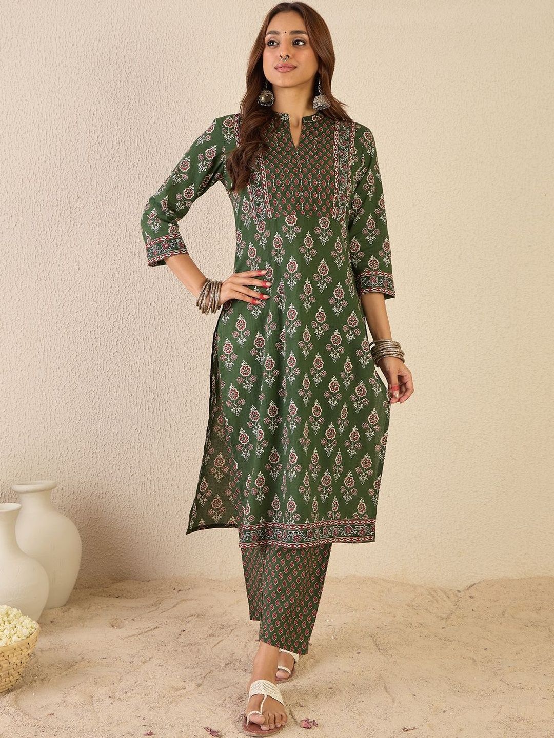 Women Ethnic Motifs Printed Regular Pure Cotton Kurta with Trousers