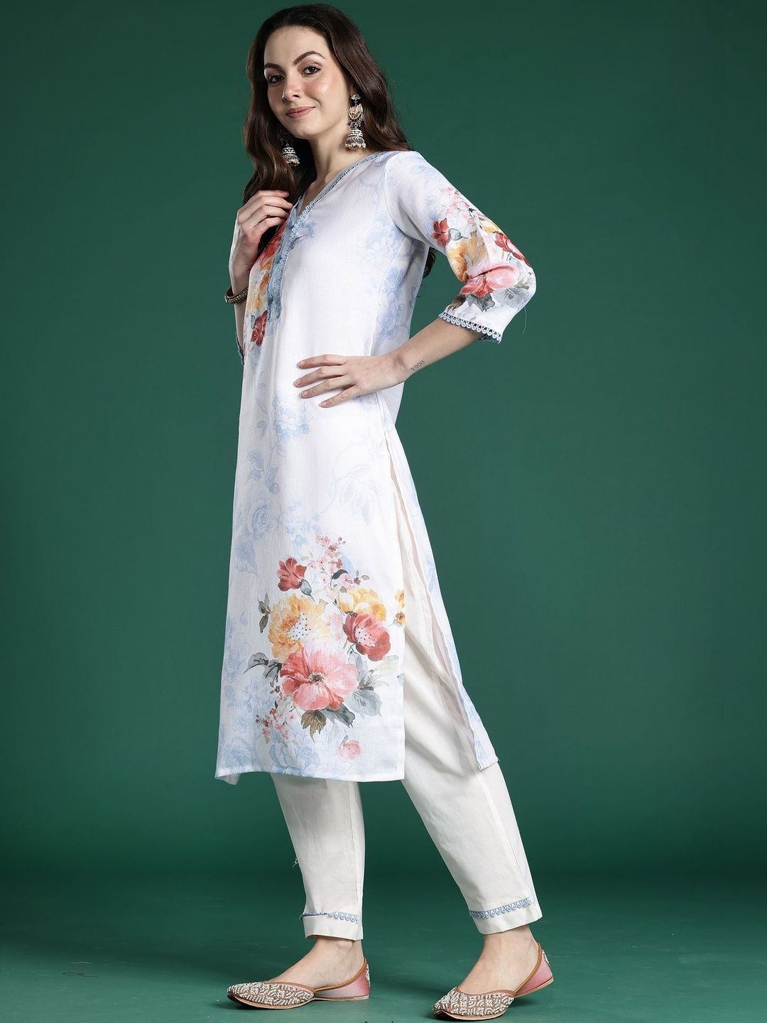 Women Floral Printed Regular Linen Kurta with Trousers & With Dupatta