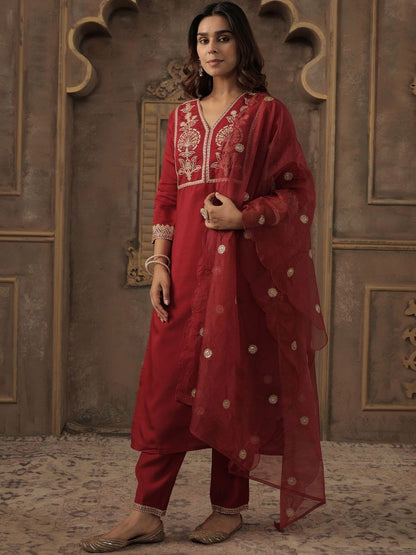 Women Ethnic Motifs Embroidered Kurta with Trousers & Dupatta