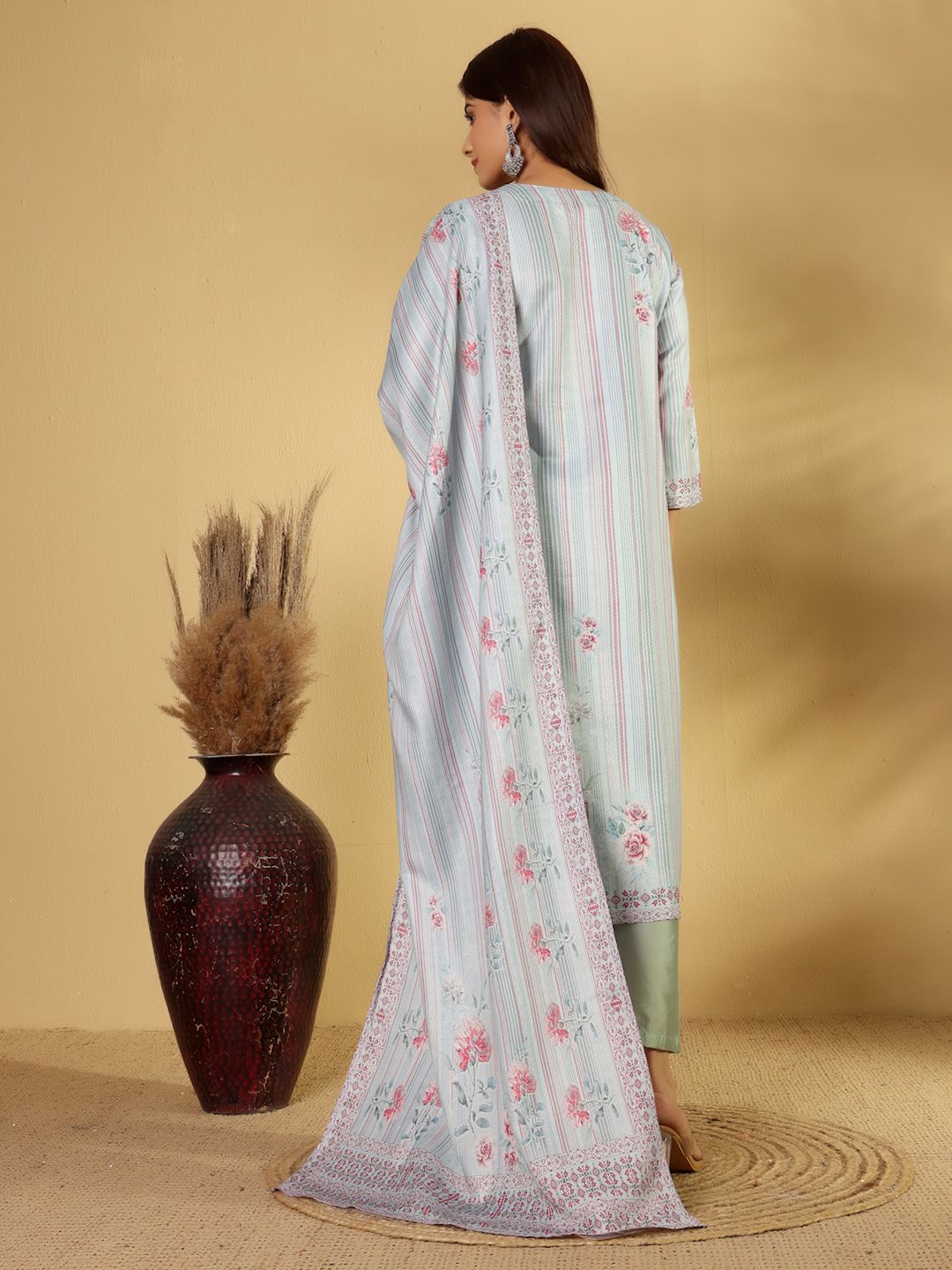 Dhiyona VA Women'sFloral Printed Straight Kurta With Trousers And Dupatta