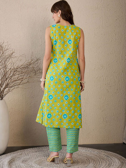 Women Printed Regular Pure Cotton Kurta with Trousers