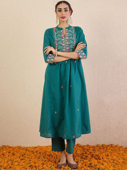 Floral Embroidered Thread Work Pure Cotton Kurta with Trousers & Dupatta