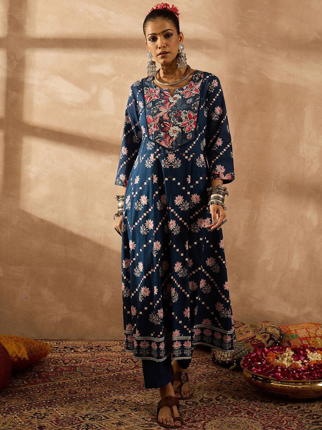 Women Floral Embroidered Regular Beads and Stones Pure Cotton Kurta with Trousers & With Dupatta