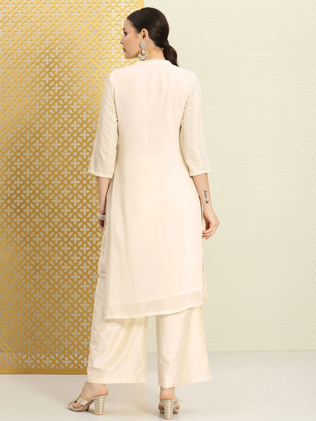 Dhiyona PD Women Women Jashn Embroidered Thread Work Zari Sequinned Kurta with Palazzos