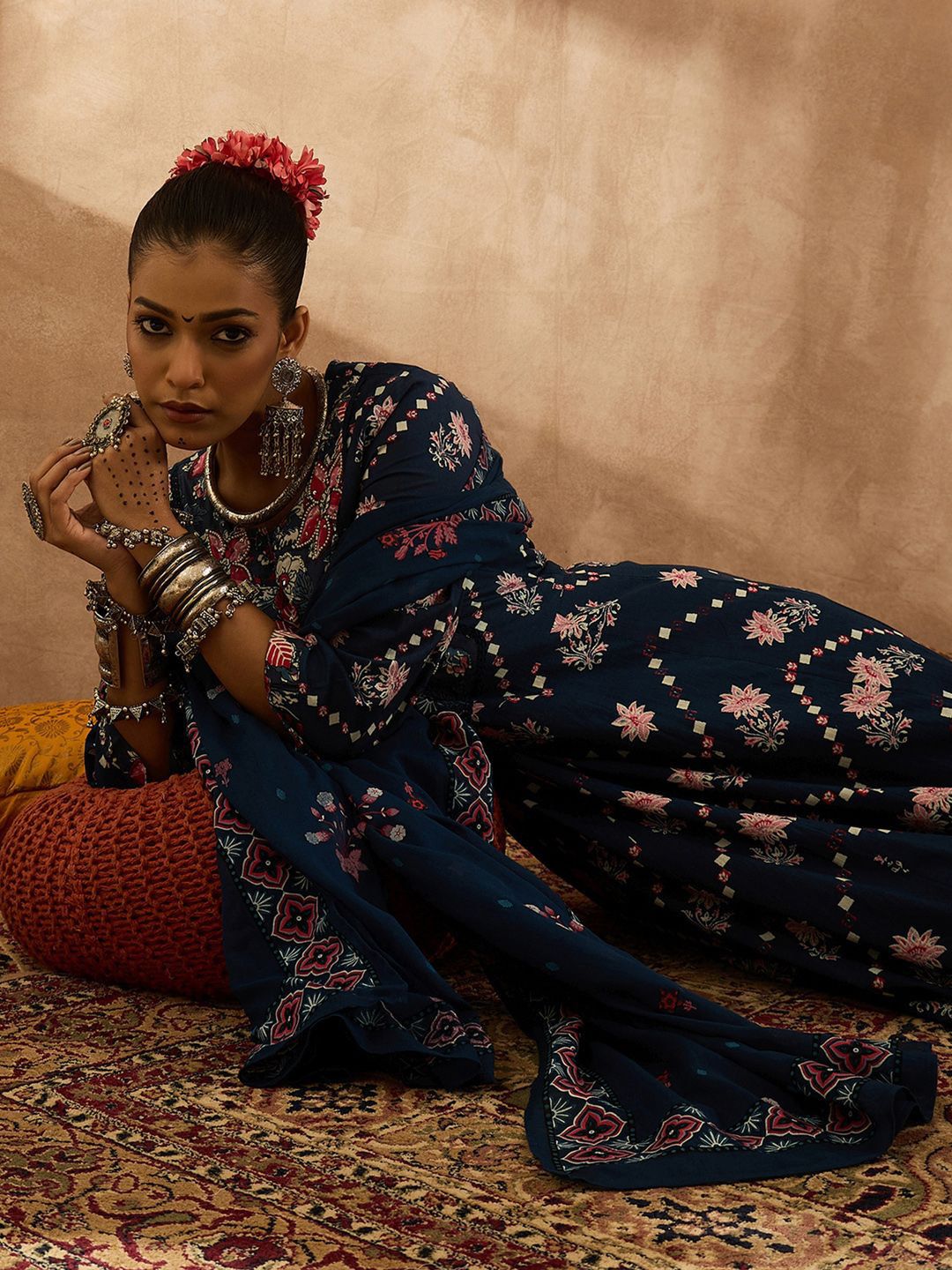 Women Floral Embroidered Regular Beads and Stones Pure Cotton Kurta with Trousers & With Dupatta