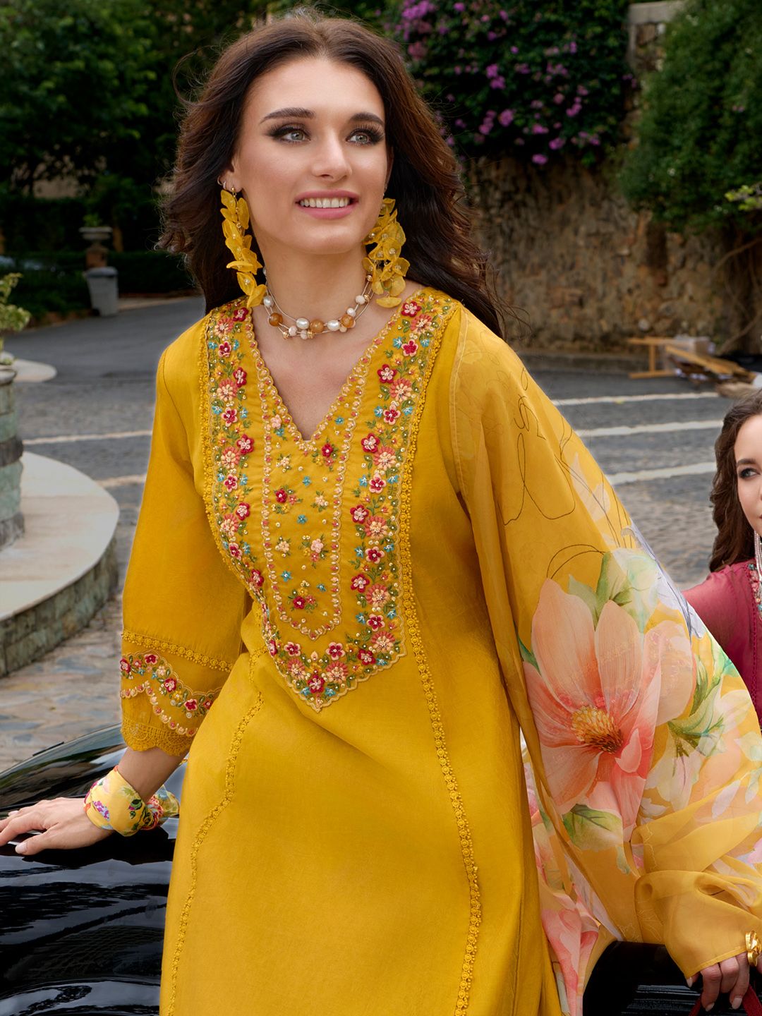Dhiyona IE Floral Embroidered A-Line Kurta With Trousers & Dupatta