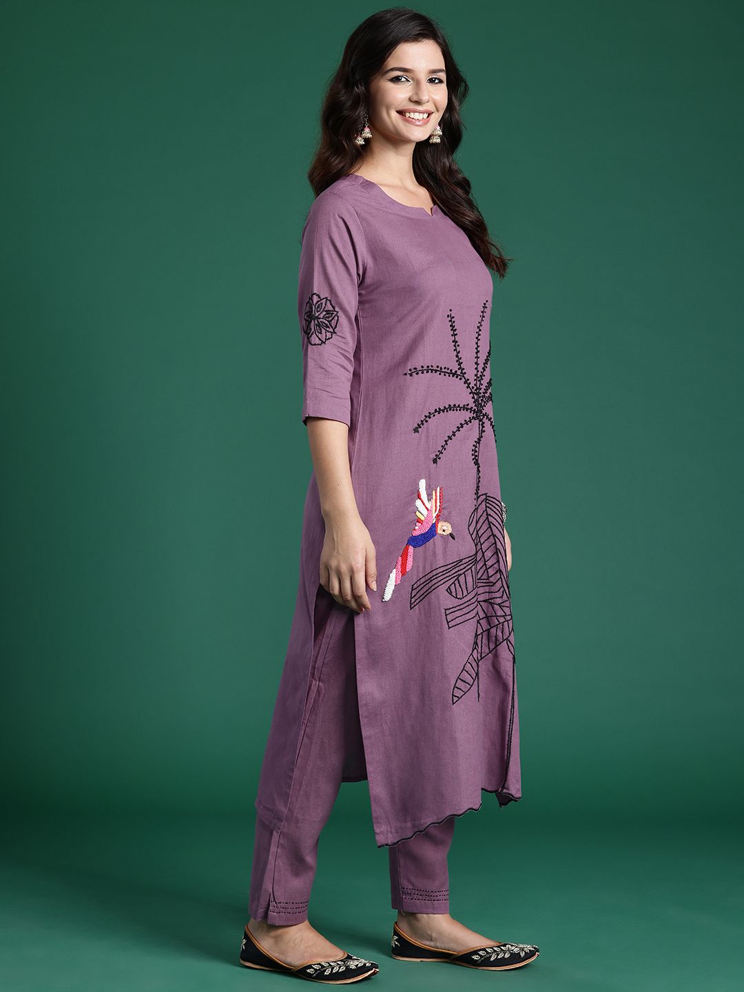 Dhiyona IE Women Floral Embroidered Regular Thread Work Pure Cotton Kurta with Trousers