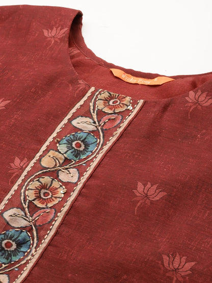 Dhiyona IE Ethnic Motifs Embroidered Thread Work Chanderi Silk Kurta With Trousers & Dupatta