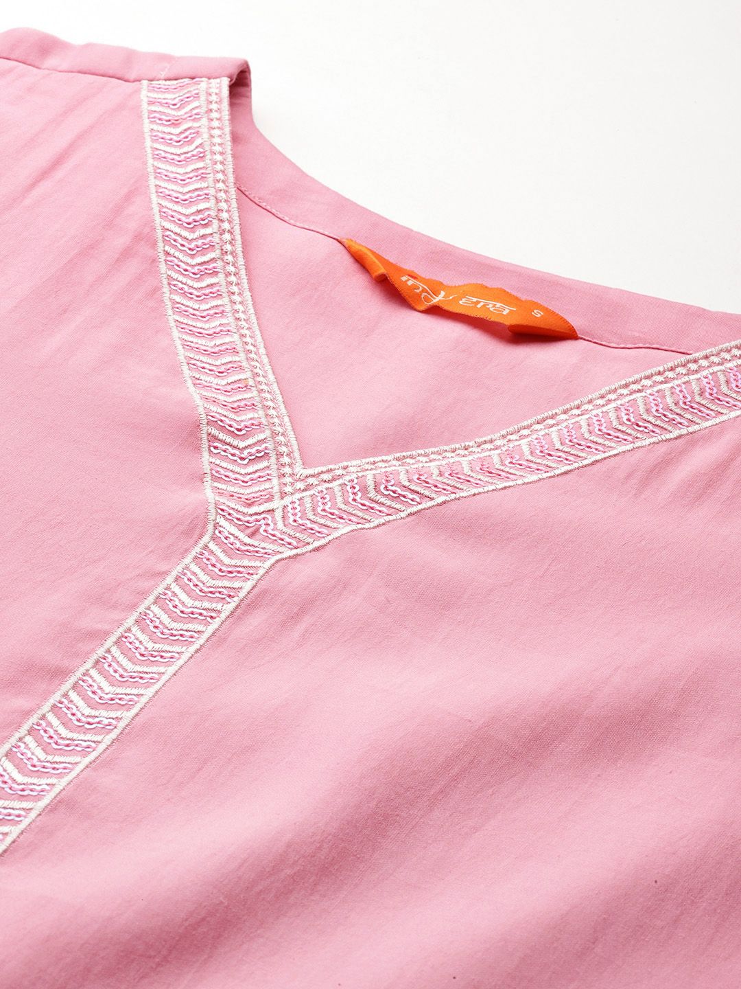 Floral Embroidered Regular Sequinned Kurta with Trousers & Dupatta