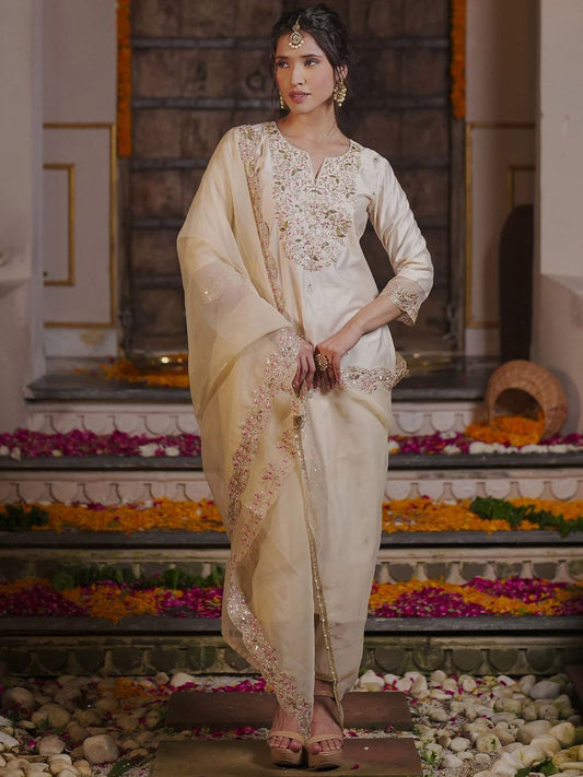 Dhiyona IE Floral Embroidered Liva Kurta with Trousers & Dupatta