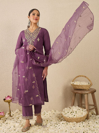 Dhiyona IE Women's Ethnic Motifs Embroidered Thread Work Straight Kurta With Trousers & Dupatta