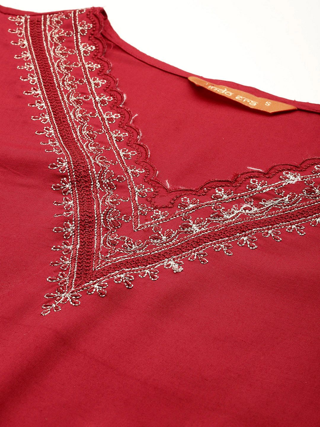 Ethnic Motifs Embroidered Regular Thread Work Kurta With Trousers