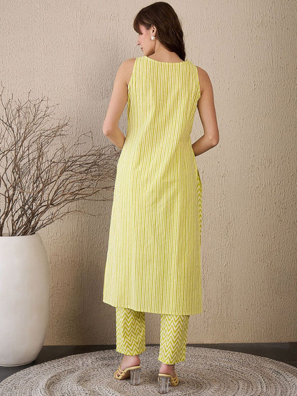 Dhiyona IE Striped V-Neck Pure Cotton Straight Tunic With Trouser