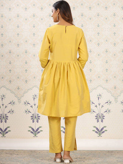 Dhiyona OD  Yellow Sequinned Detailed Anarkali Kurta With Trousers