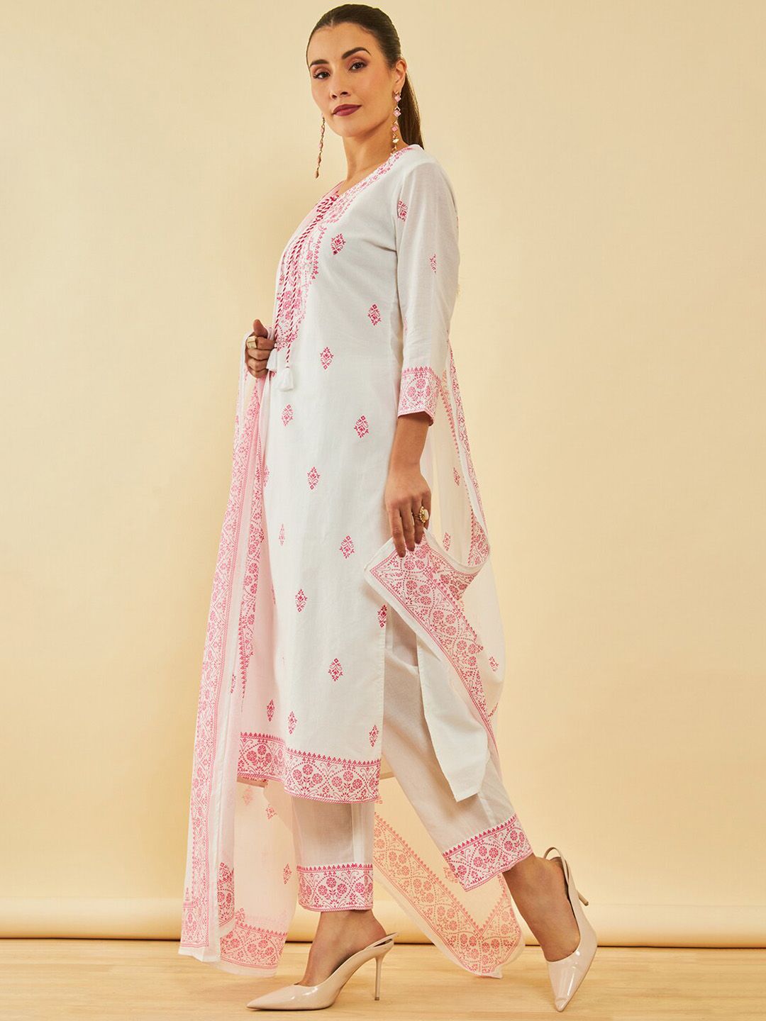 Dhiyona SO Women's White & Pink Floral Printed Pure Cotton Straight Kurta With Trousers & Dupatta