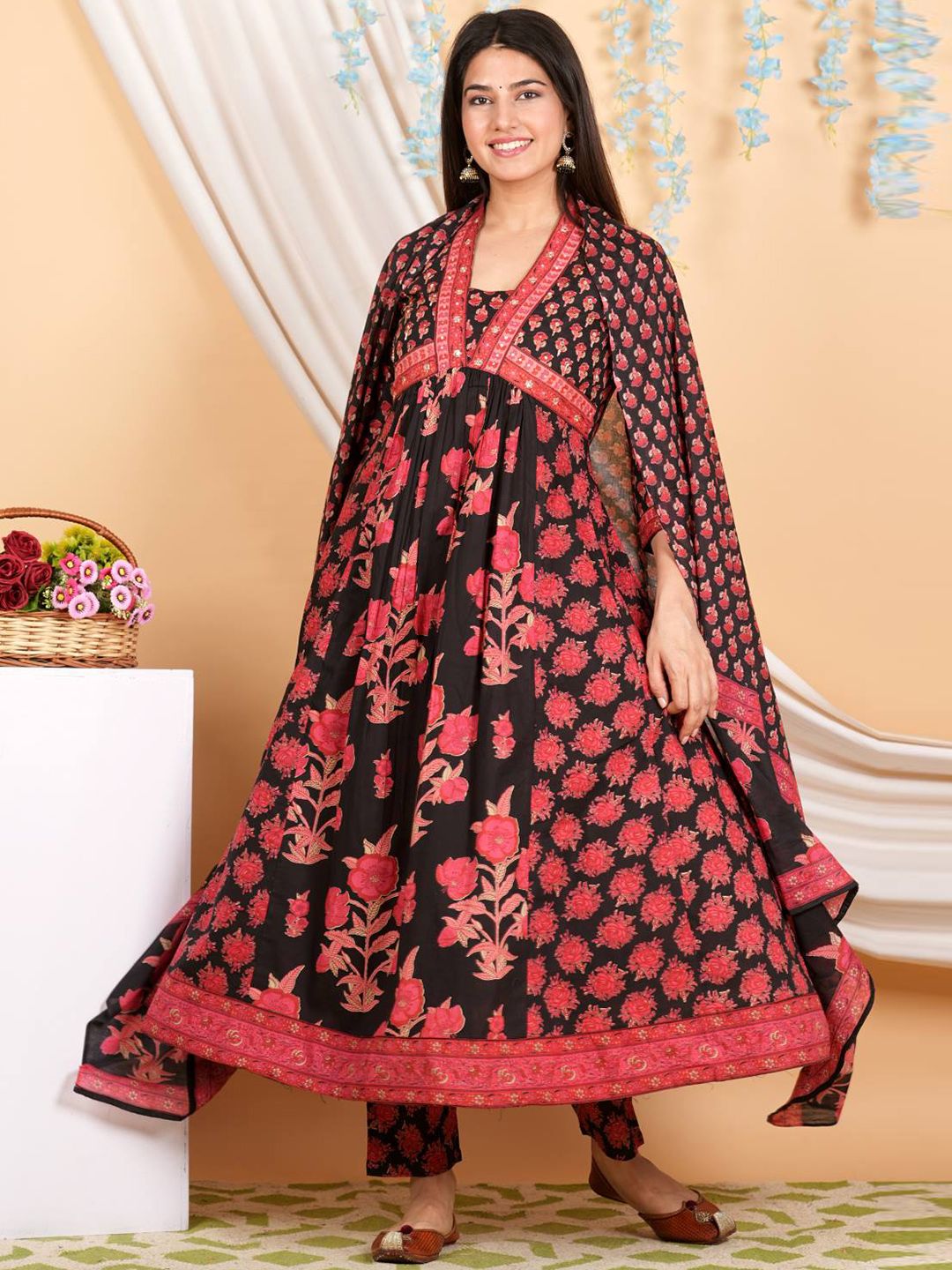 Dhiyona VA Women'sFloral Printed Empire Mirror Work Pure Cotton Kurta with Trousers & With Dupatta