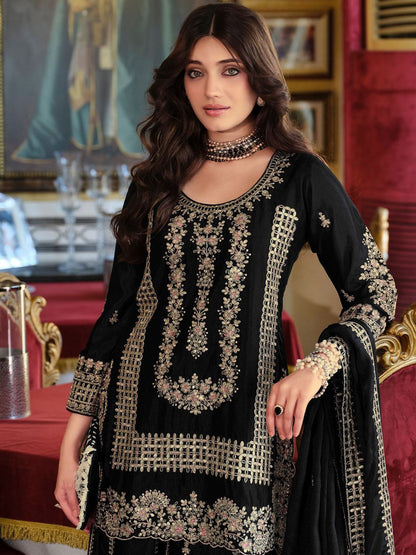 Floral Embroidered Round Neck Chinon Zari Straight Kurta & Palazzos With Dupatta