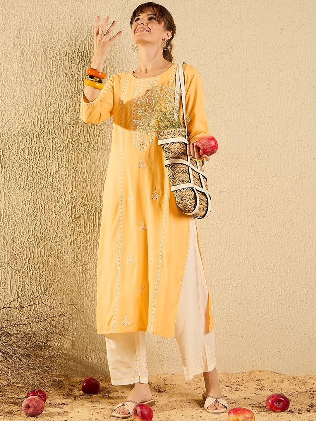 Dhiyona IE Ethnic Motifs Embroidered Straight Kurta