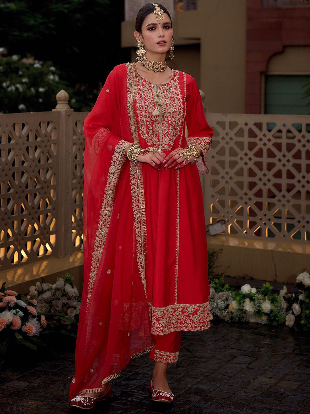 Ethnic Motifs Embroidered Panelled Kurta With Trousers & Dupatta