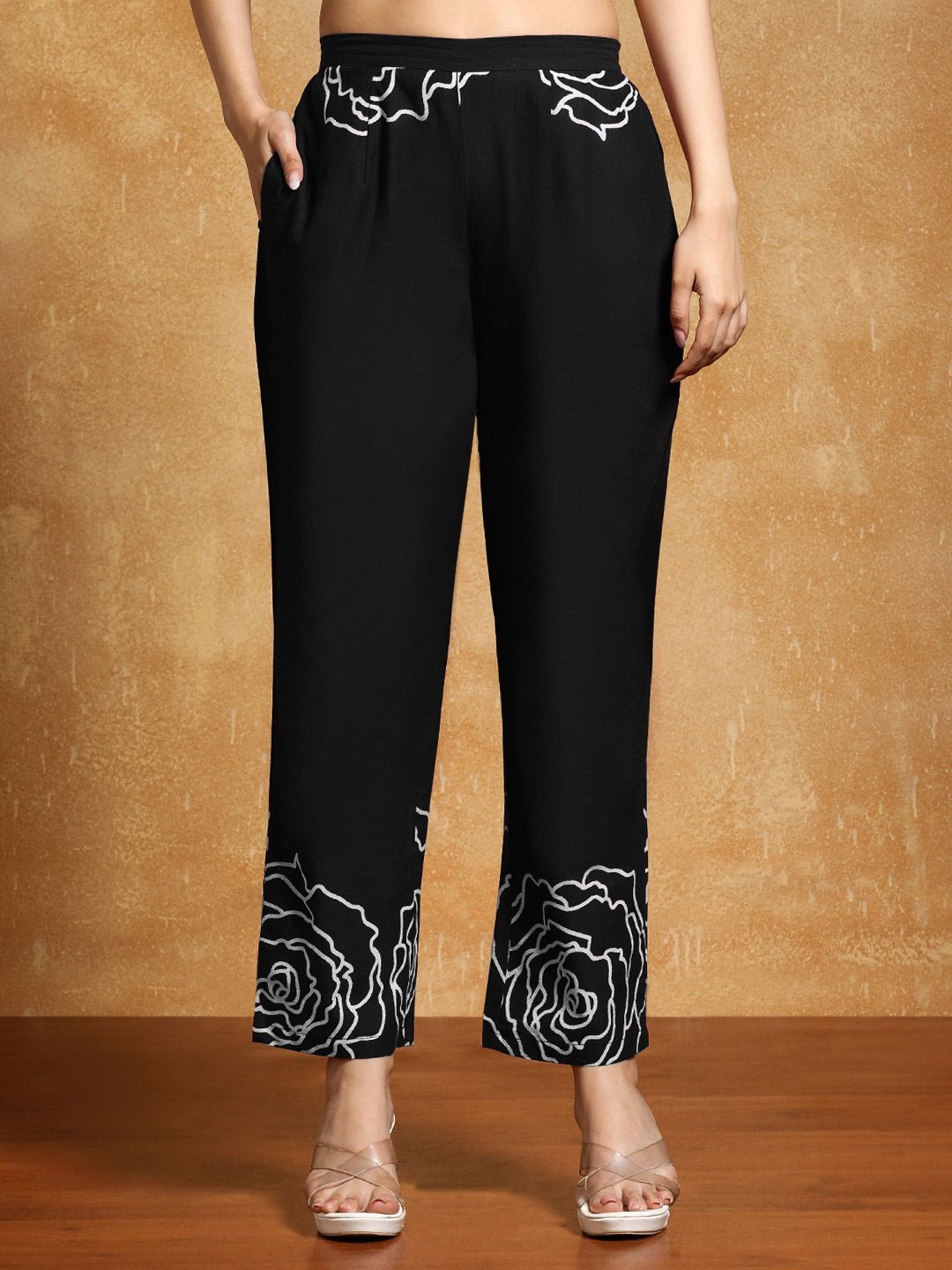 Dhiyona VA Women'sFloral Printed Mandarin Collar A-Line Pure Cotton Kurta With Trousers