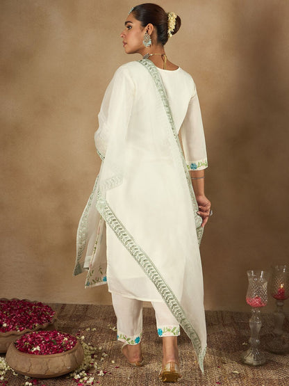 Dhiyona IE Women Floral Embroidered Regular Thread Work Kurta with Trousers & With Dupatta