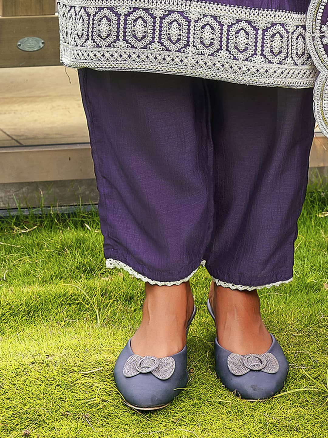 Ethnic Motifs Yoke Design Panelled Thread Work Kurta with Trousers & With Dupatta