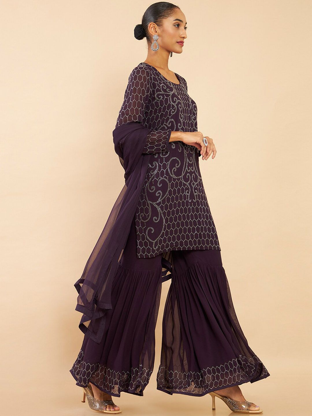 Dhiyona SO Women's Women Purple Floral Embroidered Beads and Stones Kurta with Sharara & With Dupatta