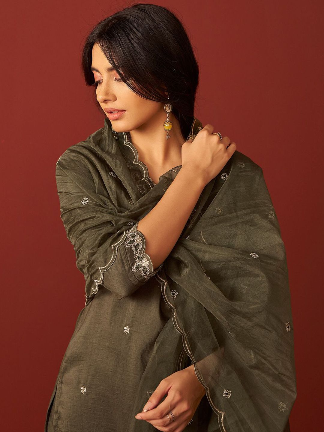 Women Ethnic Motifs Embroidered Regular Sequinned Kurta with Trousers & Dupatta