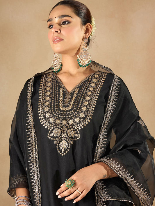 Dhiyona IE Women Ethnic Motifs Embroidered Regular Liva Kurta with Trousers & With Dupatta