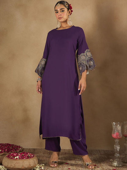 Dhiyona IE Floral Embroidered Three-Quarter Sleeves Tunic With Palazzo
