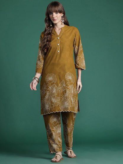 Floral Embroidered Thread Work Pure Cotton Kurta with Trousers