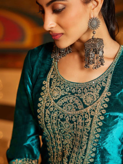 Women Ethnic Motifs Embroidered Regular Sequinned Velvet Kurta with Trousers & With Dupatta