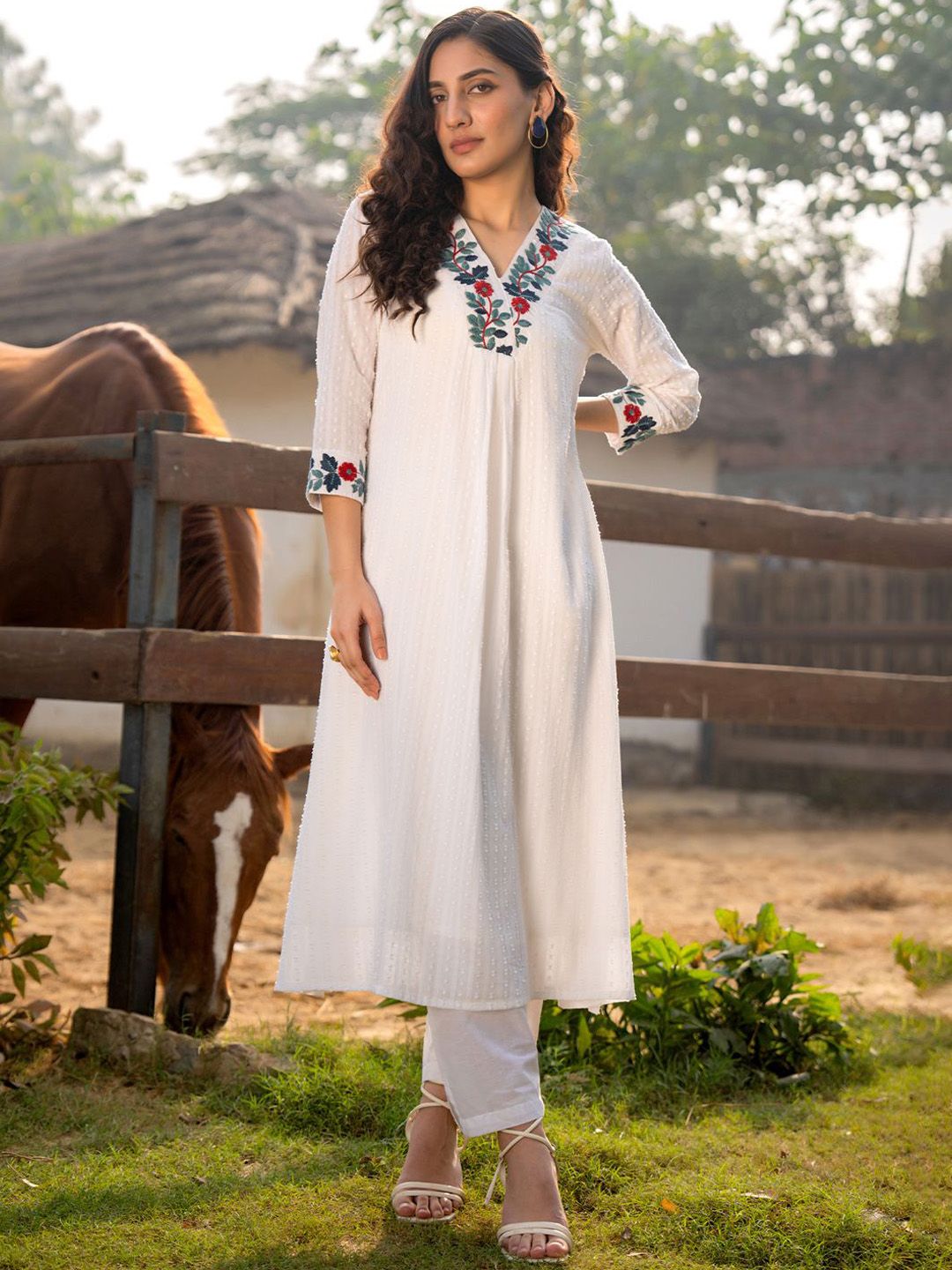 Dhiyona IE Floral Embroidered V-Neck A-Line Pure Cotton Kurta WIth Trousers