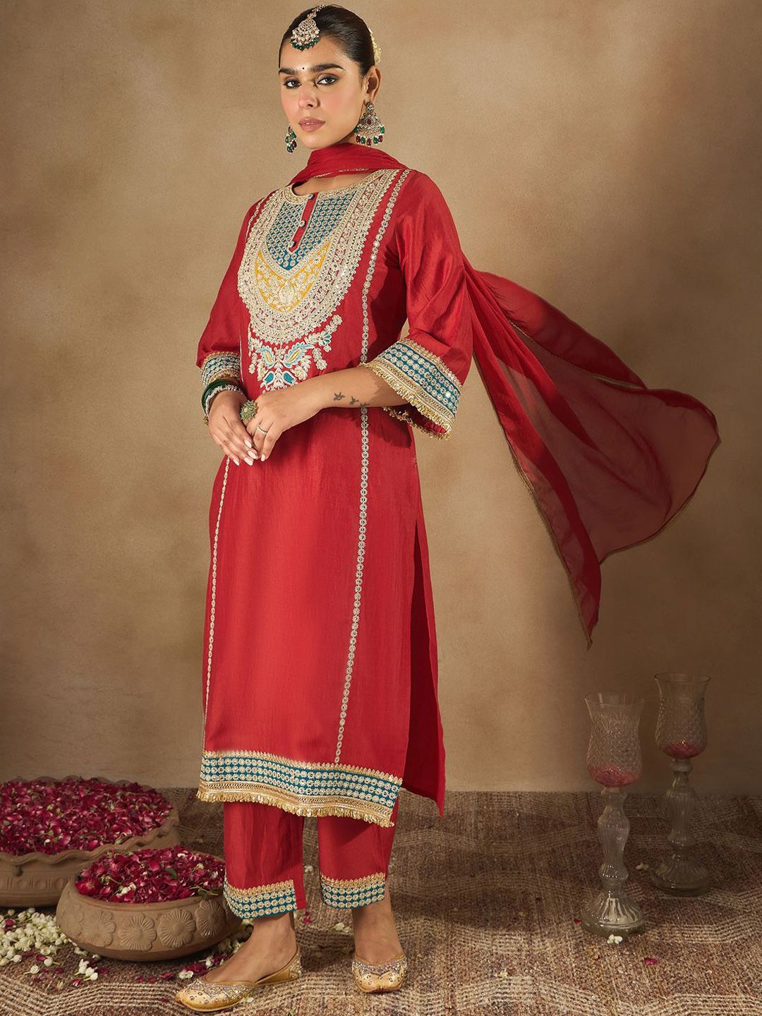 Women Ethnic Motifs Embroidered Regular Kurta with Trousers & With Dupatta