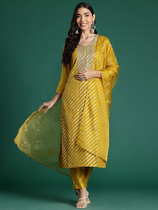 Dhiyona IE Women Leheriya Embroidered Sequinned Chanderi Silk Kurta With Trousers & Dupatta