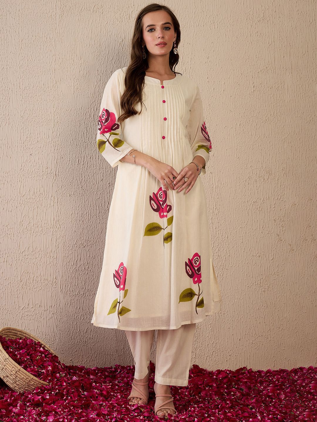 Dhiyona IE Women Floral Printed Regular Thread Work Pure Cotton Kurta with Trousers